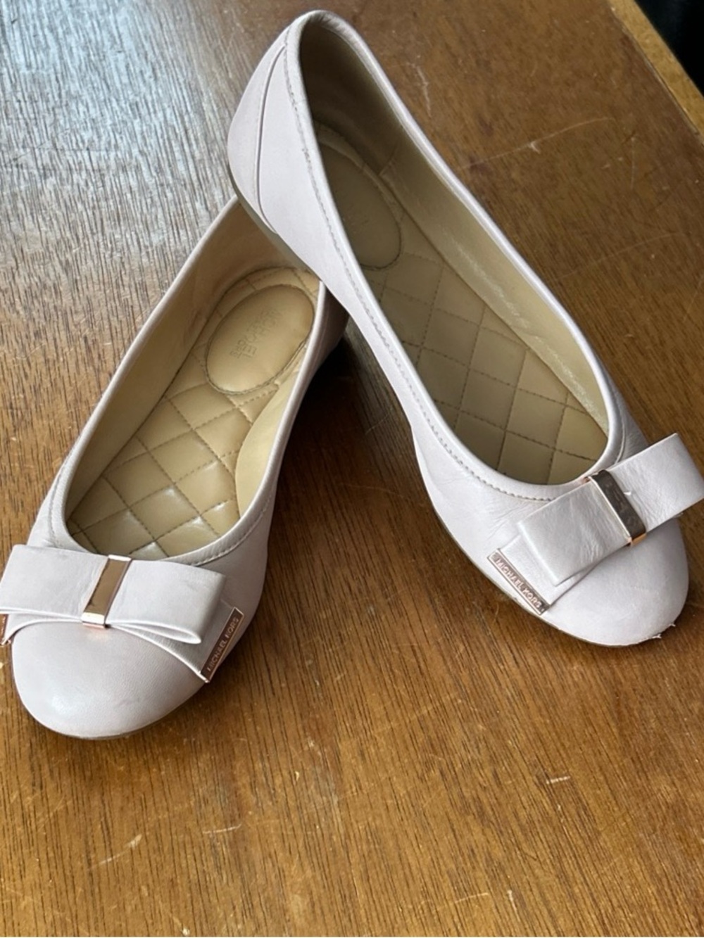 Women’s Light Pink Bow Ballet Flats with Rose gold accents